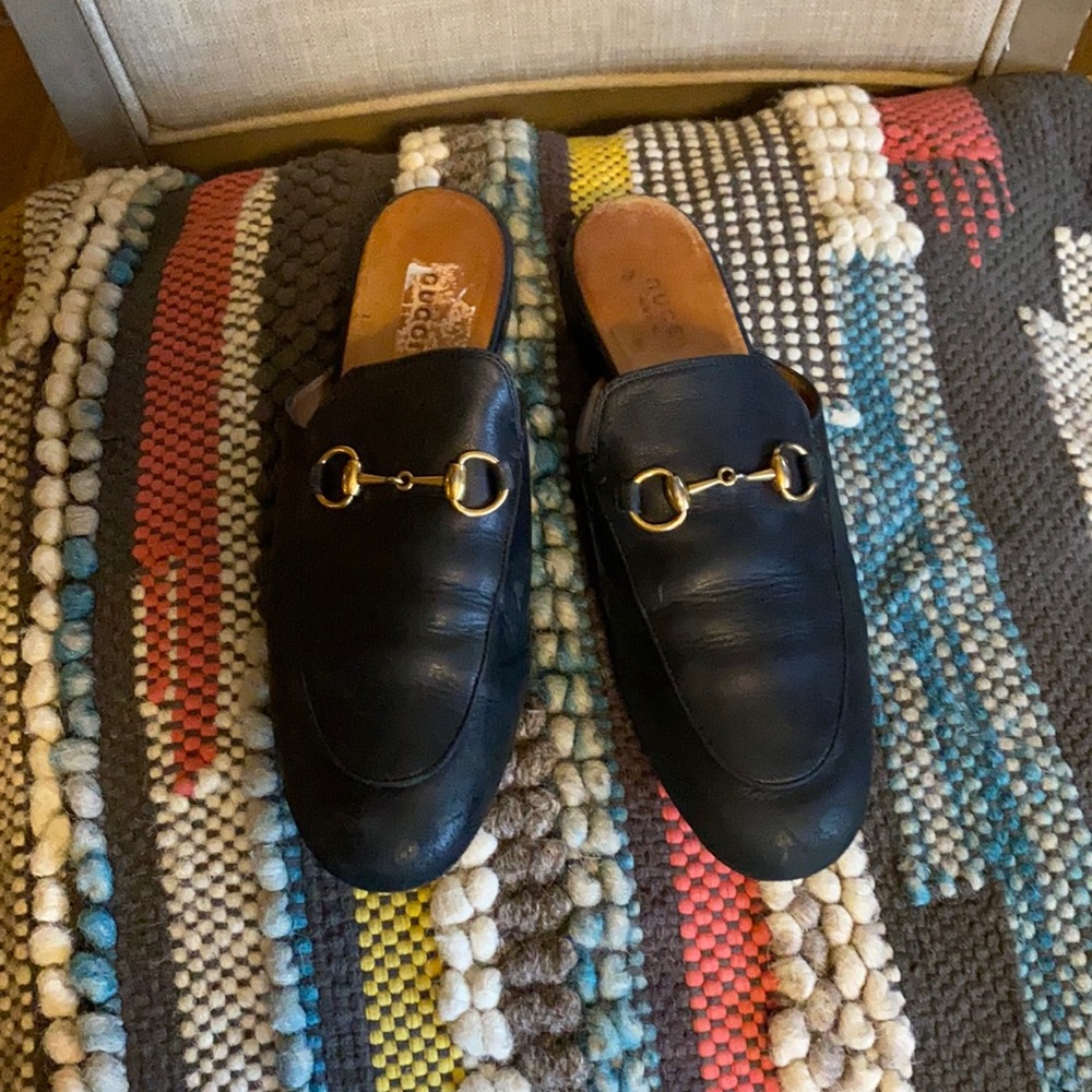 Gucci slip on shoes size 37